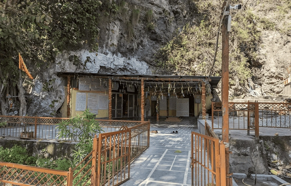 Vashishtha Gufa Rishikesh